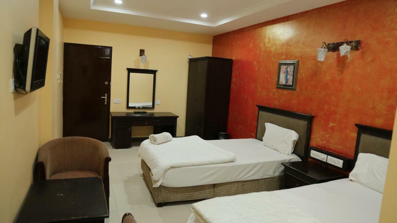 Sriannamalaiyar Residency Hotel Vellore Exterior foto